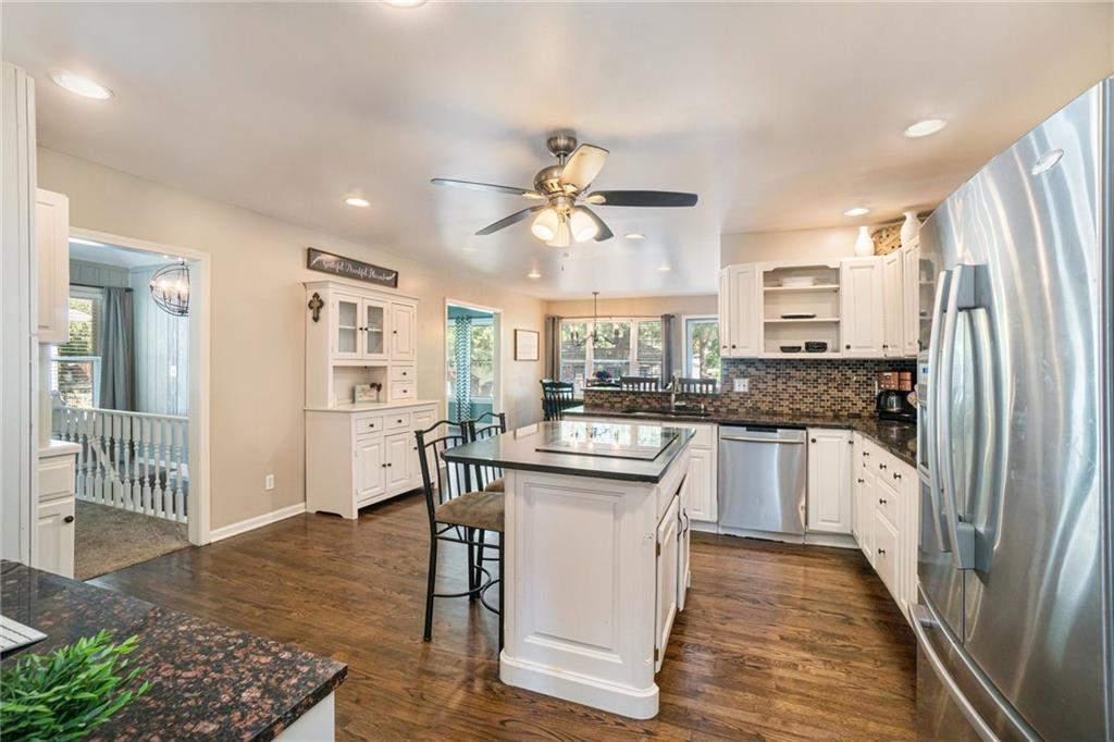 1820 Sw Keystone Drive Property Photo 7