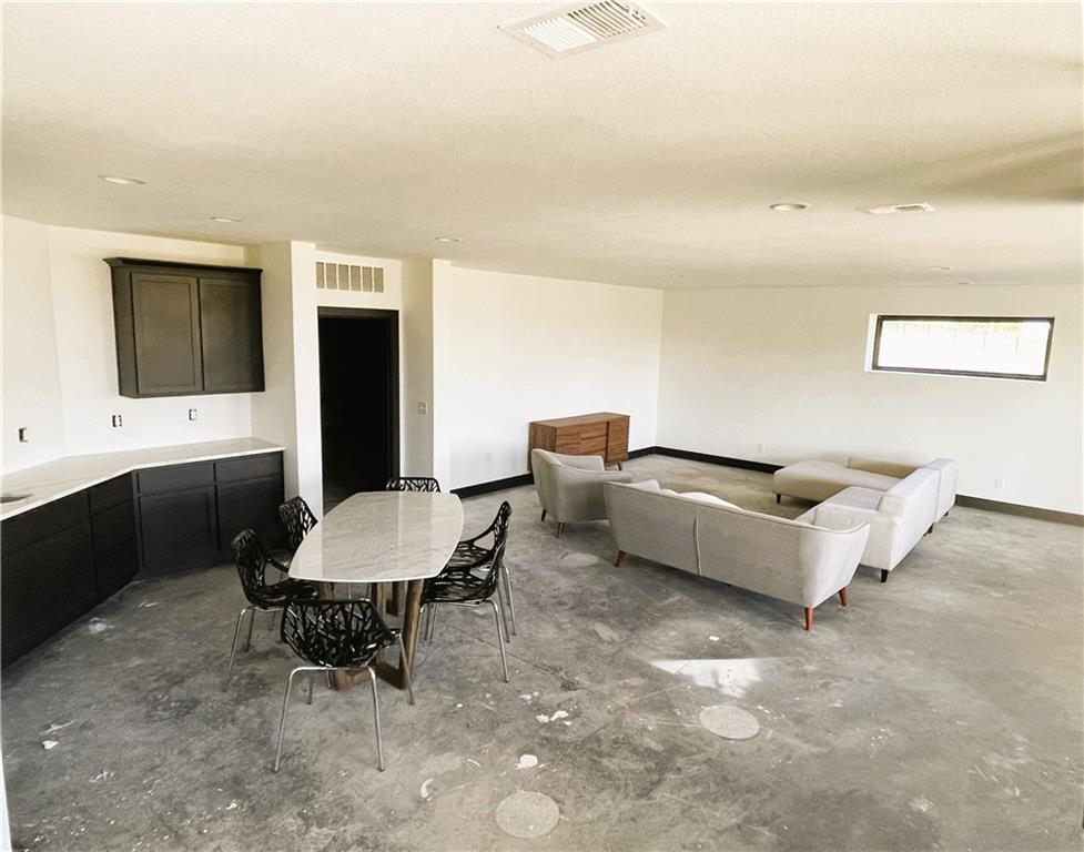22659 W 87th Street Property Photo 24