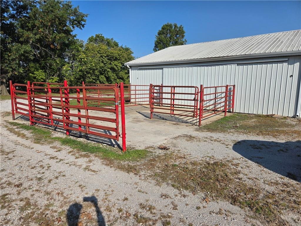 795 Ne St. Rt. 18 Highway Property Photo 5