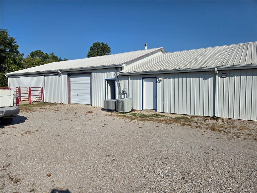 795 Ne St. Rt. 18 Highway Property Photo 7