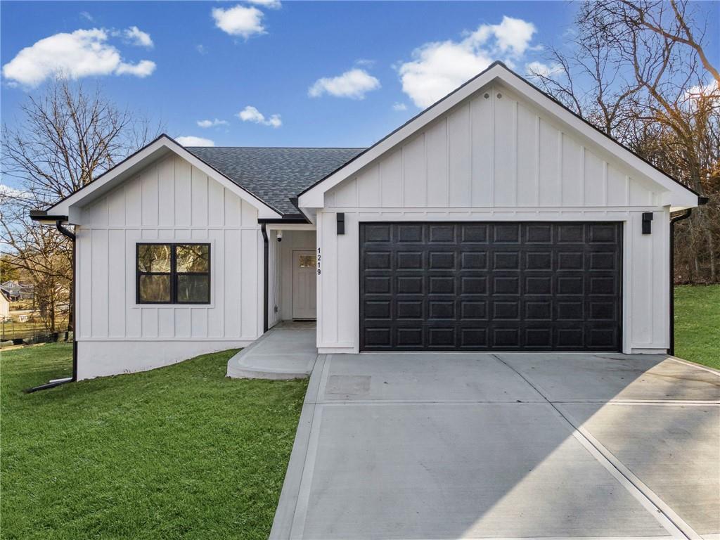 1219 Paton Street Property Photo 1