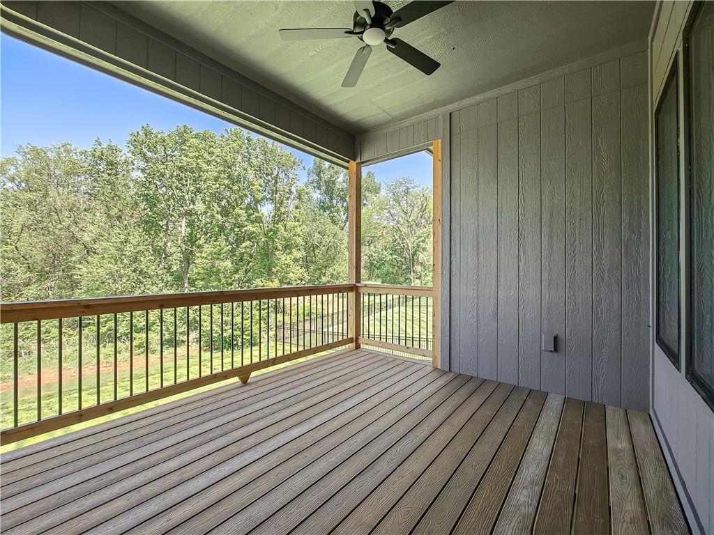 2452 W 179th Street Property Photo 4