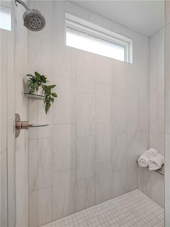 2452 W 179th Street Property Photo 32