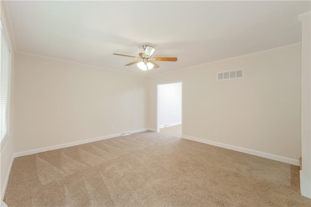 1109 Columbus Street Property Photo 3