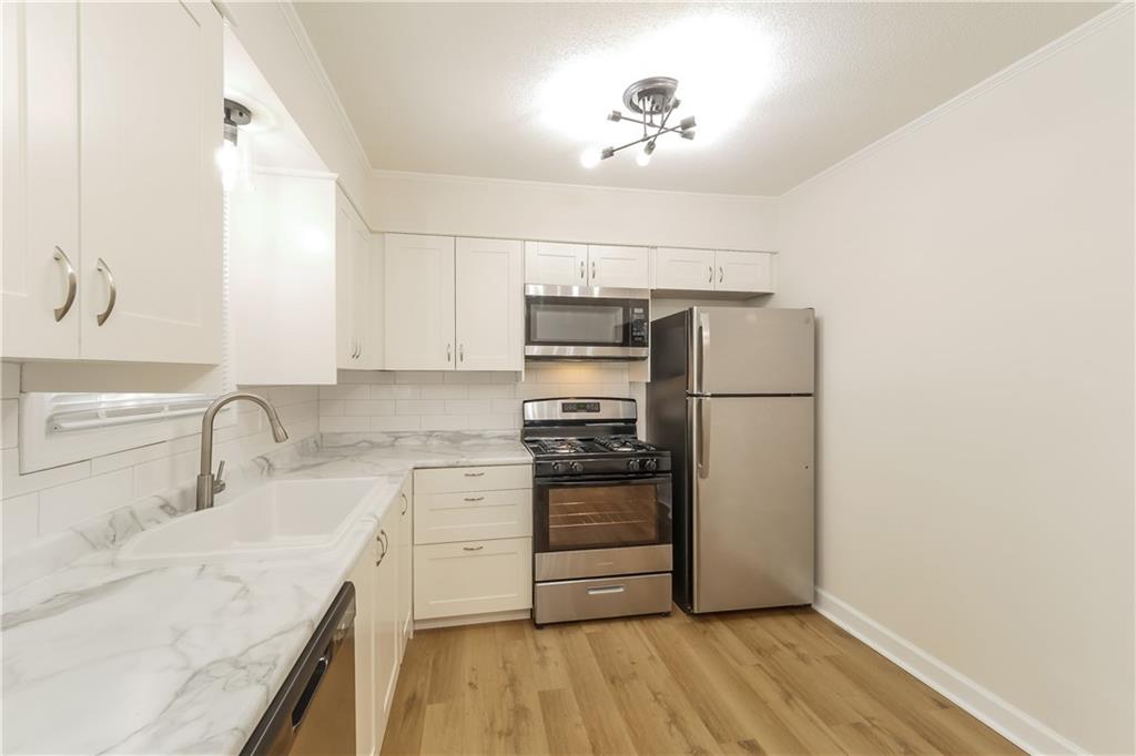 1109 Columbus Street Property Photo 8