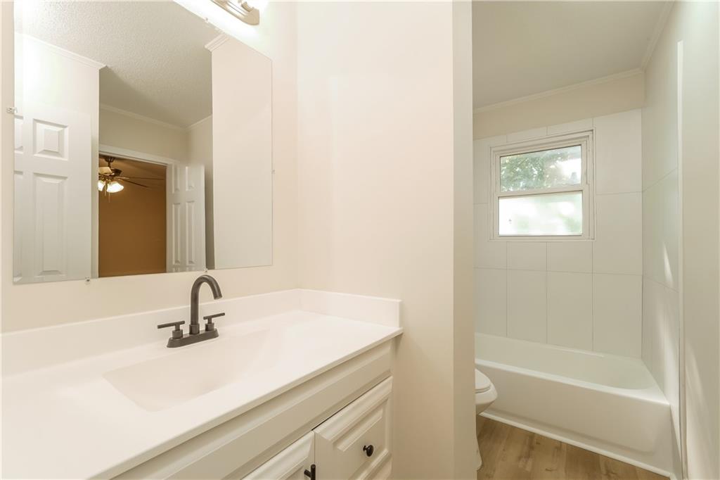1109 Columbus Street Property Photo 11