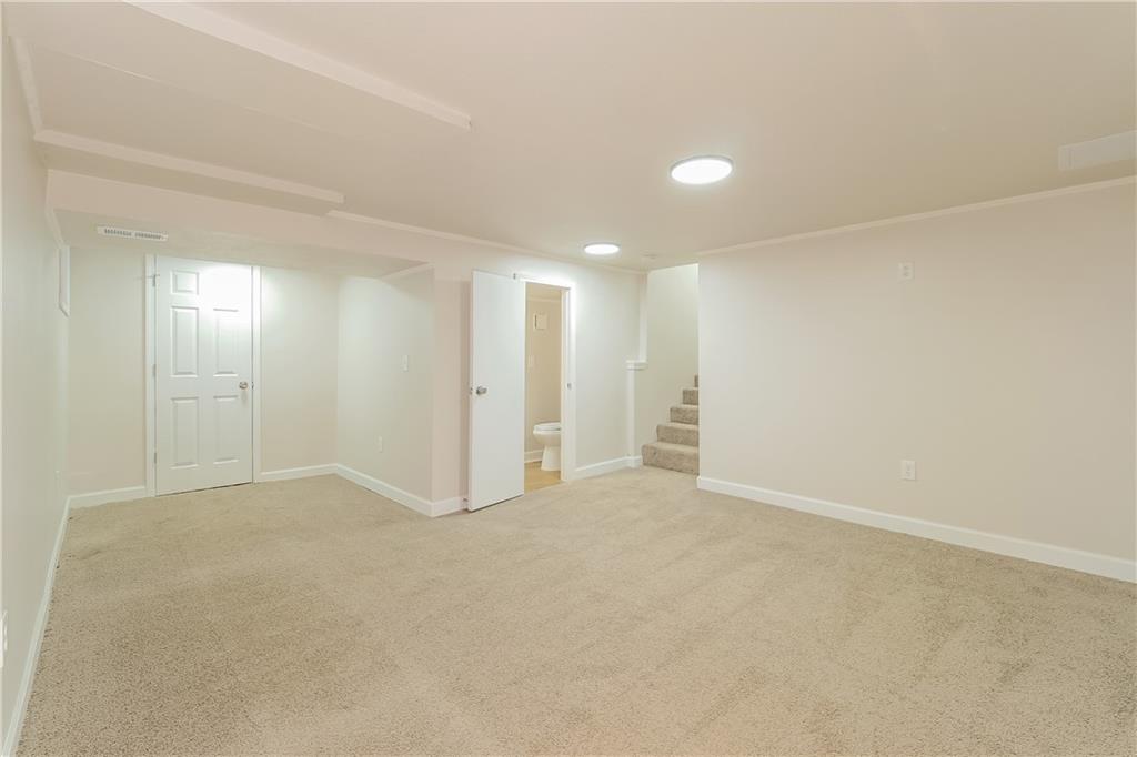 1109 Columbus Street Property Photo 14