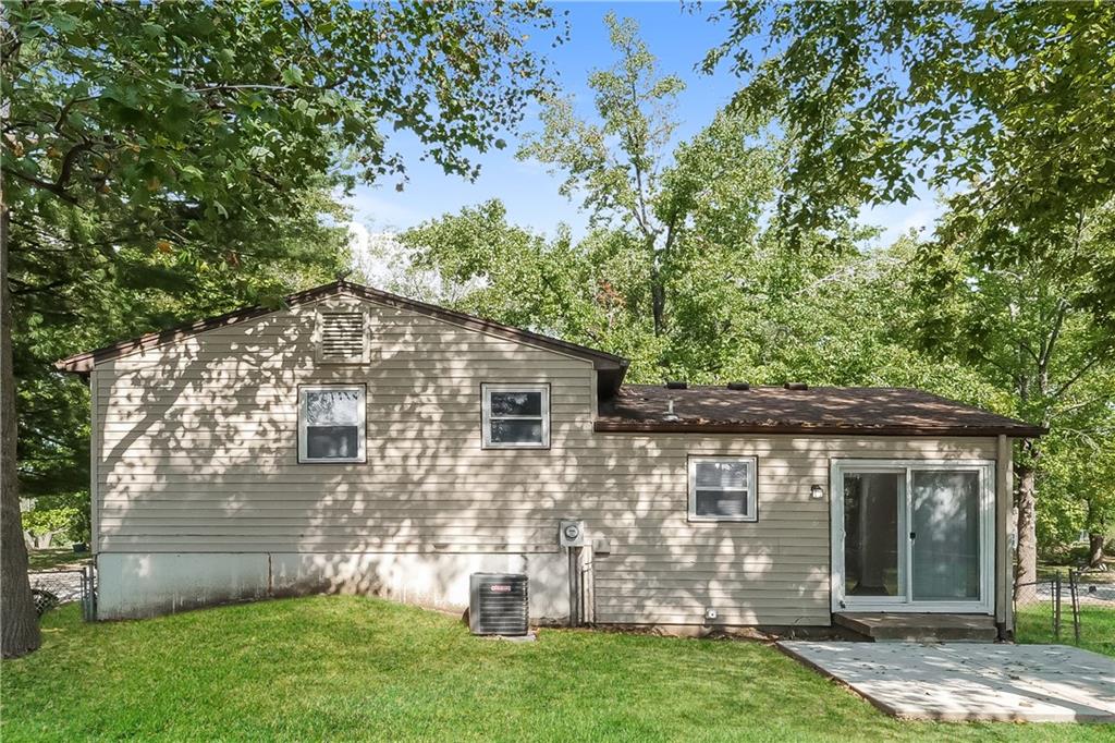 1109 Columbus Street Property Photo 15