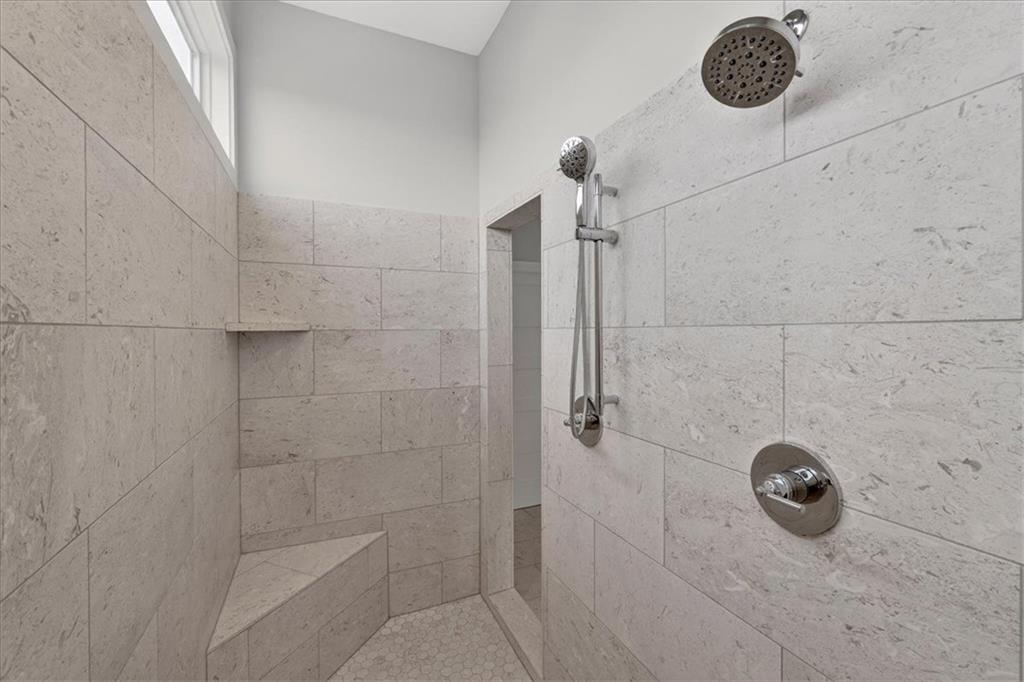 22428 W 90th Terrace Property Photo 29