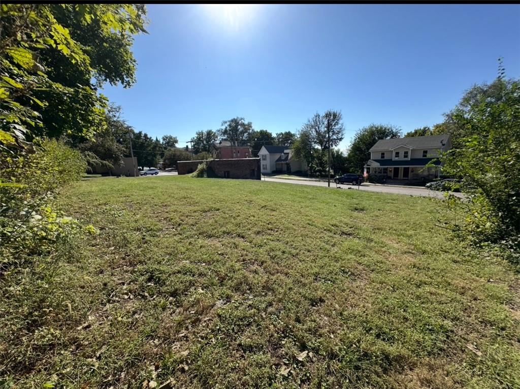 601 Hall Street Property Photo 14