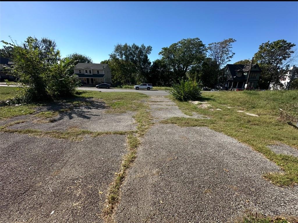601 Hall Street Property Photo 20