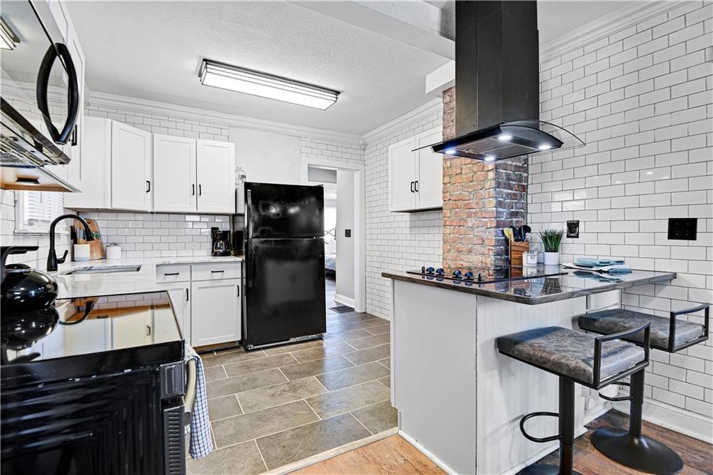 5043 Michigan Avenue Property Photo 2