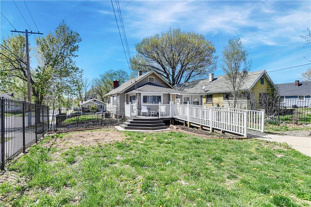 5043 Michigan Avenue Property Photo 6