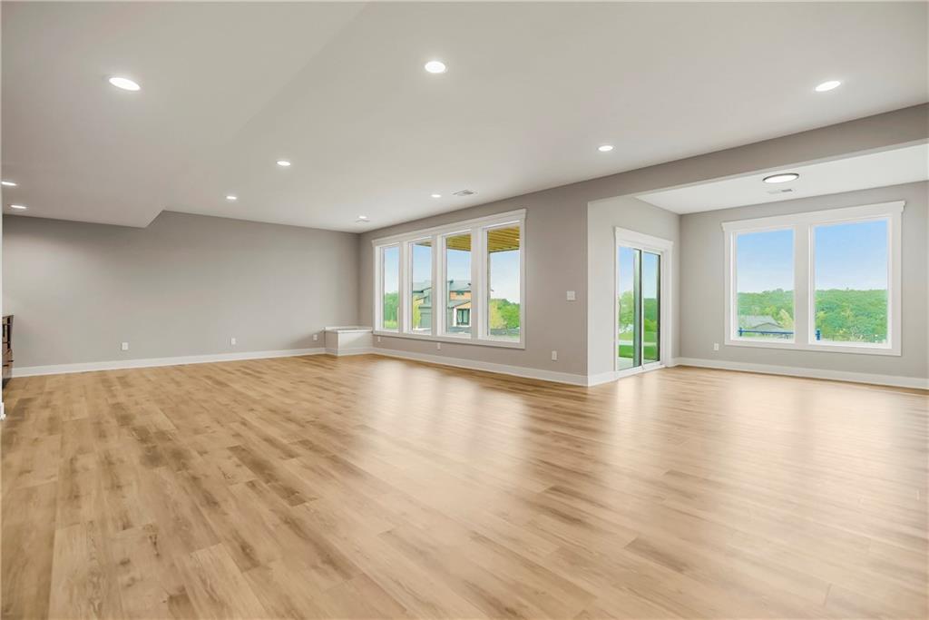 9027 Freedom Circle Property Photo 29