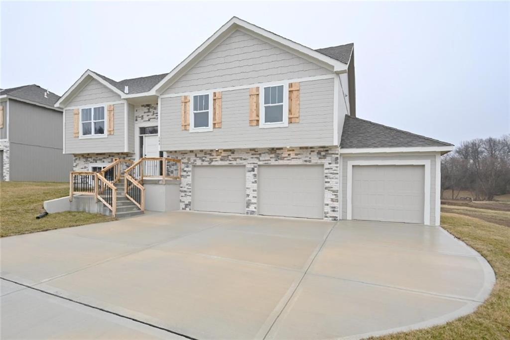 103 Johnson Circle Property Photo 3