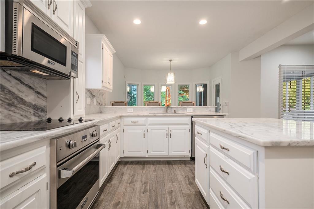 5812 N Ames Avenue Property Photo 17