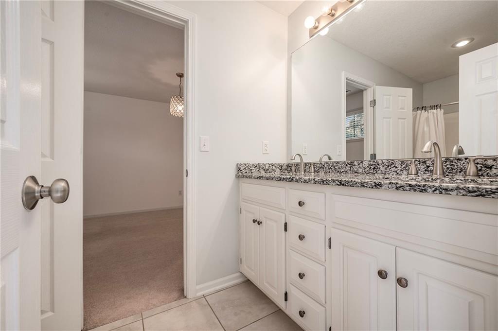 5812 N Ames Avenue Property Photo 27