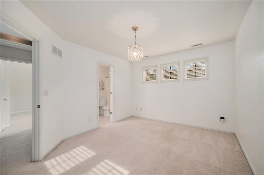 5812 N Ames Avenue Property Photo 28