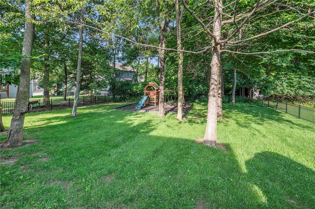 5812 N Ames Avenue Property Photo 48