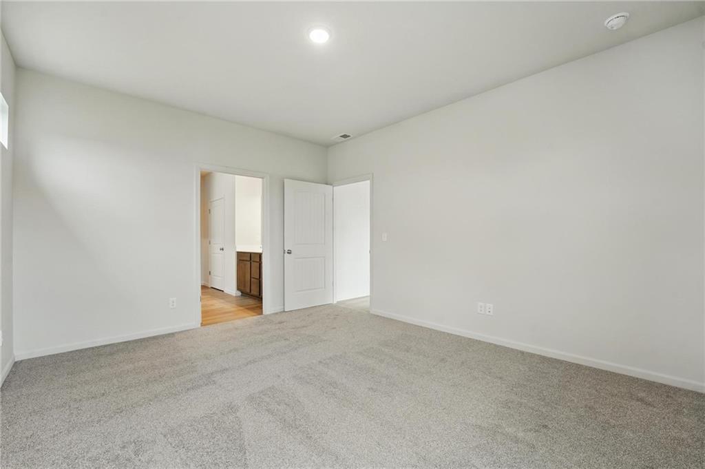 409 Sw Redbud Court Property Photo 16