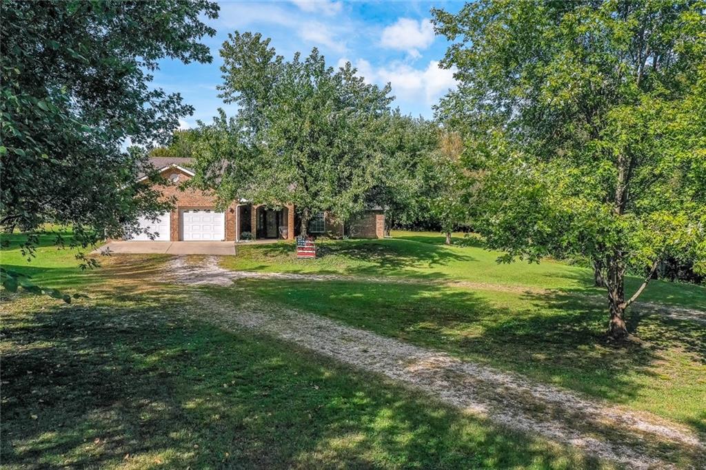 3606 W 1st Street Property Photo 5