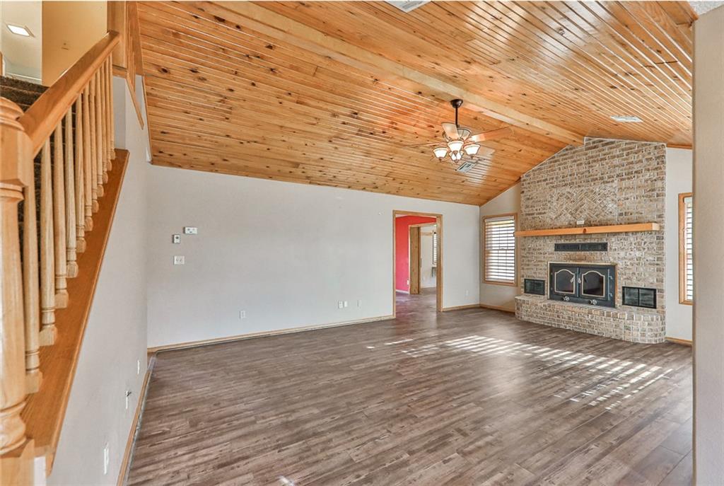 3606 W 1st Street Property Photo 11