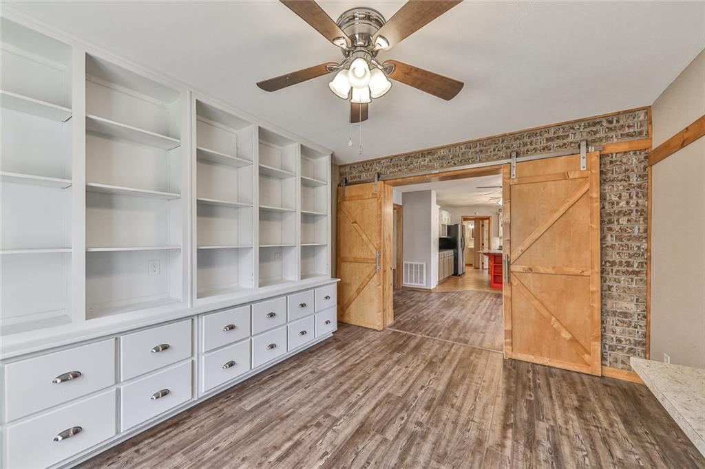 3606 W 1st Street Property Photo 16