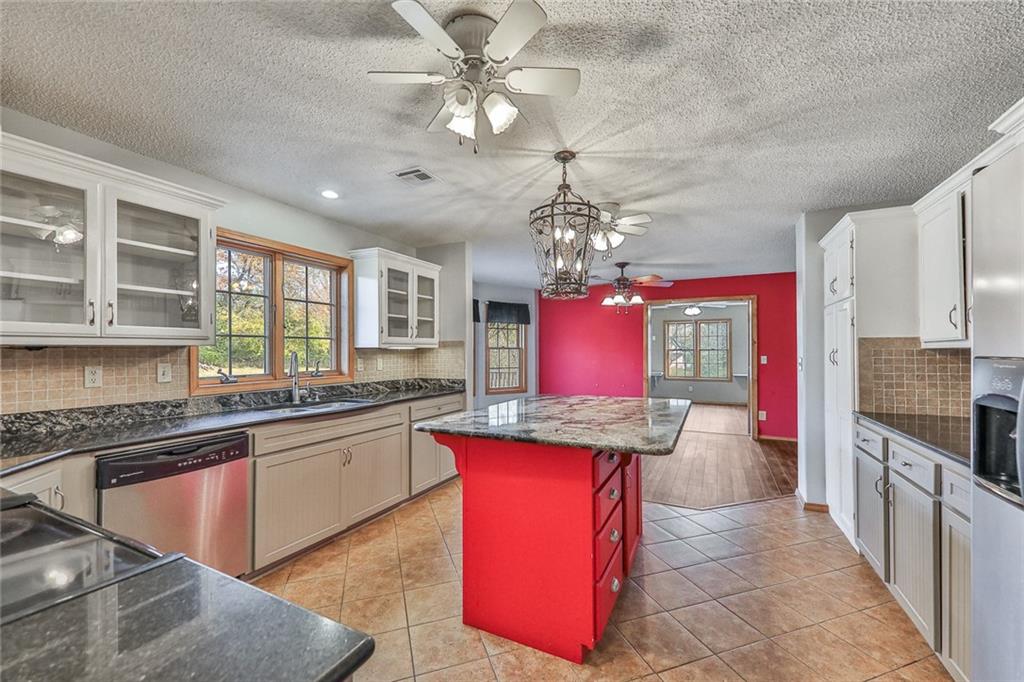 3606 W 1st Street Property Photo 18