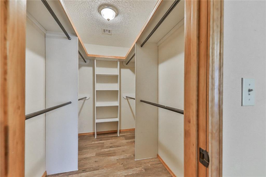 3606 W 1st Street Property Photo 22