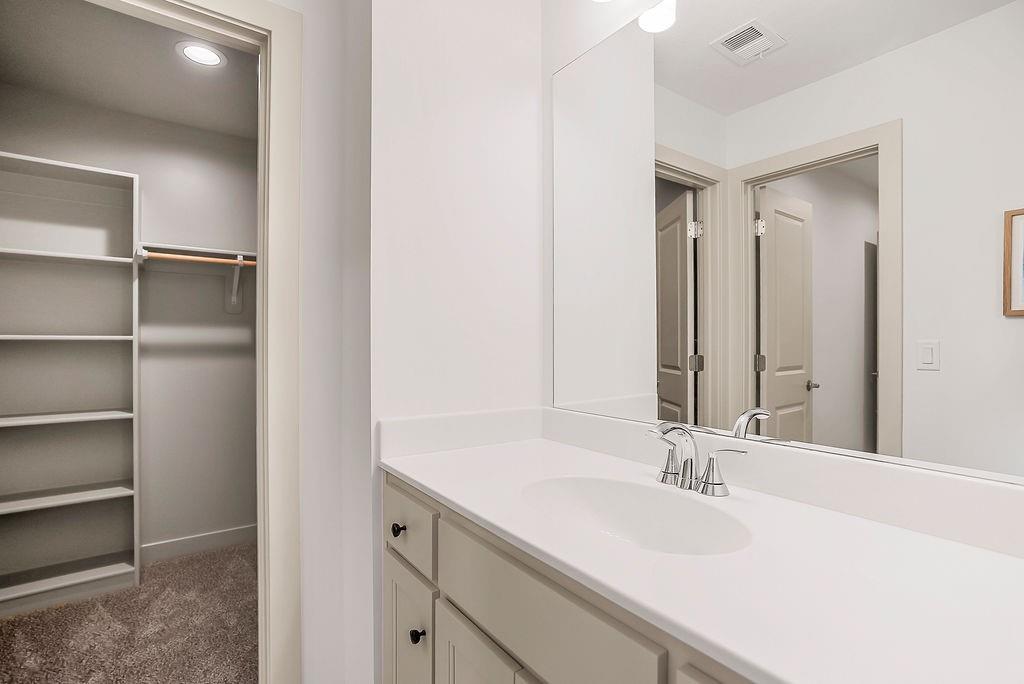 2441 W 177th Street Property Photo 46
