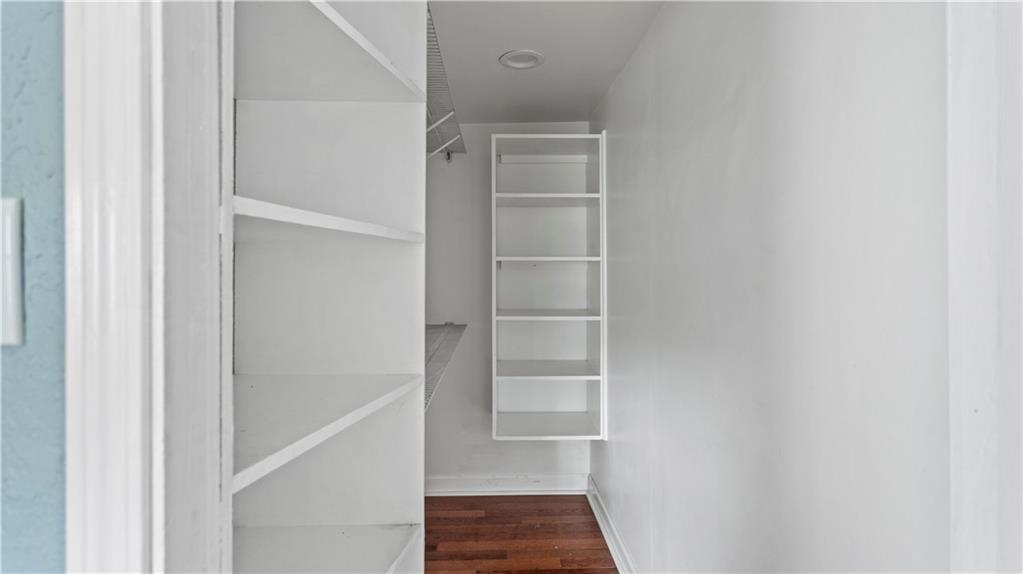 507 Newton Street Property Photo 12