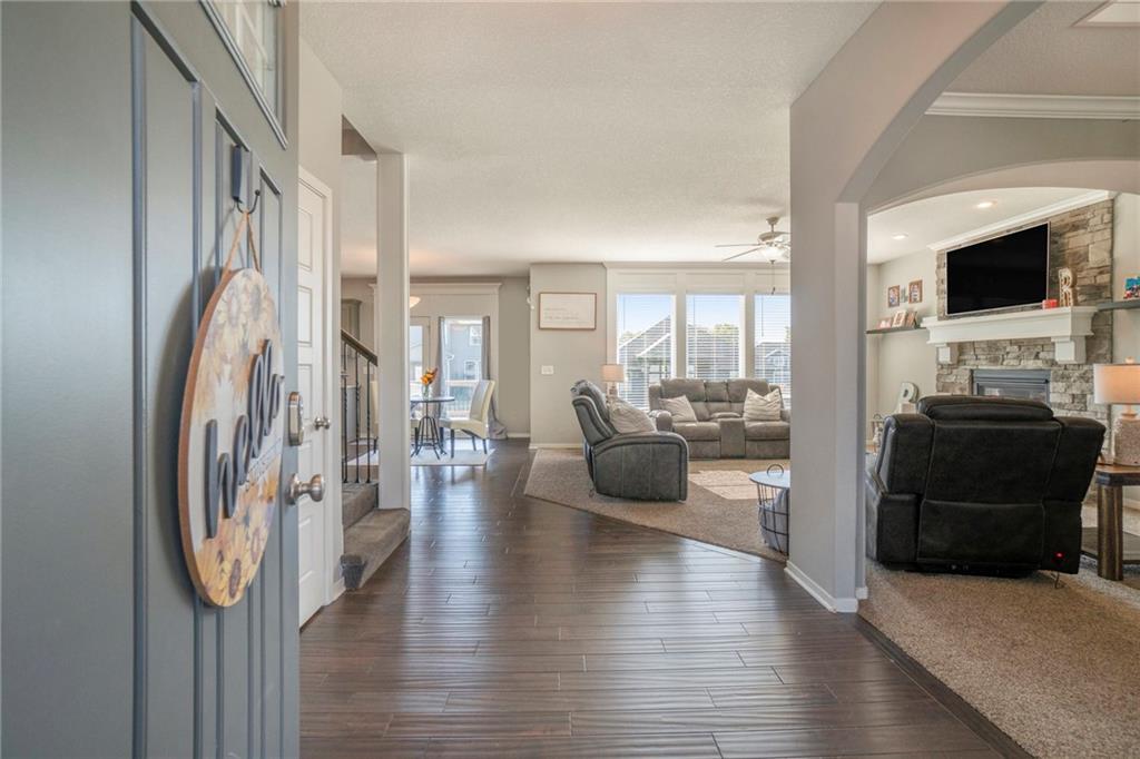 20457 W 107th Terrace Property Photo 3