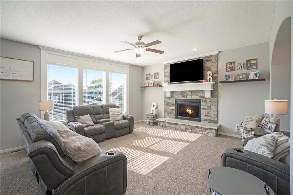 20457 W 107th Terrace Property Photo 4