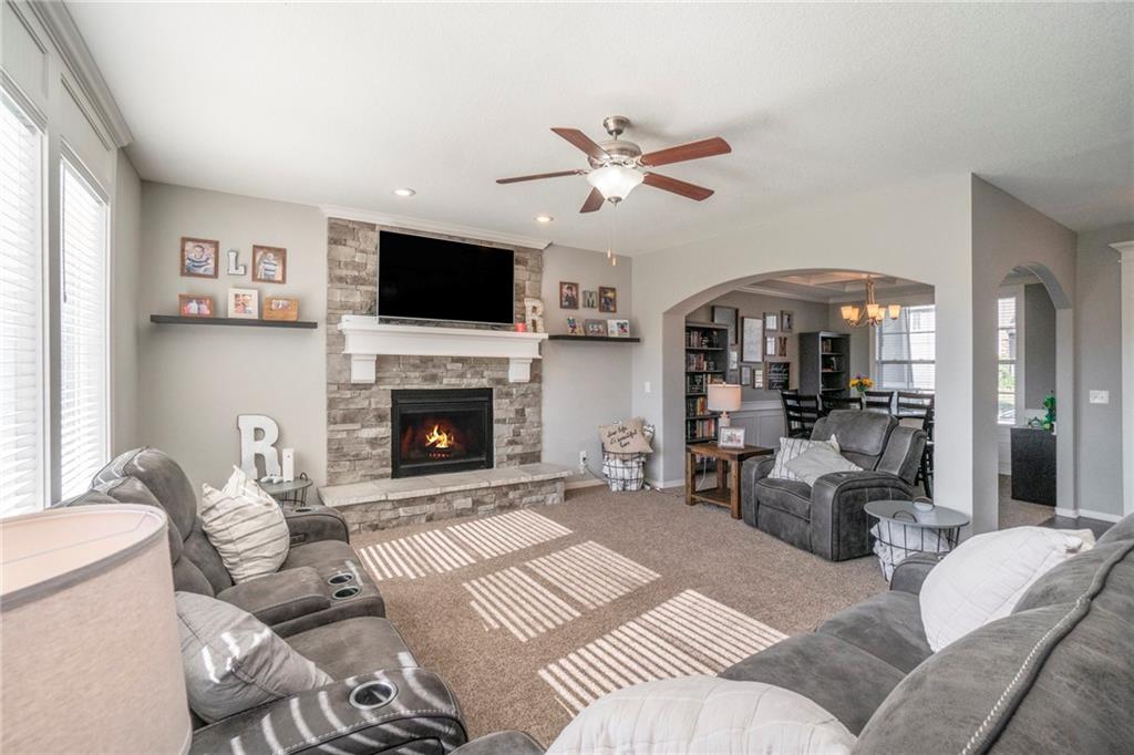 20457 W 107th Terrace Property Photo 5