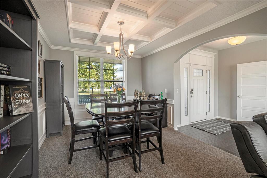 20457 W 107th Terrace Property Photo 7