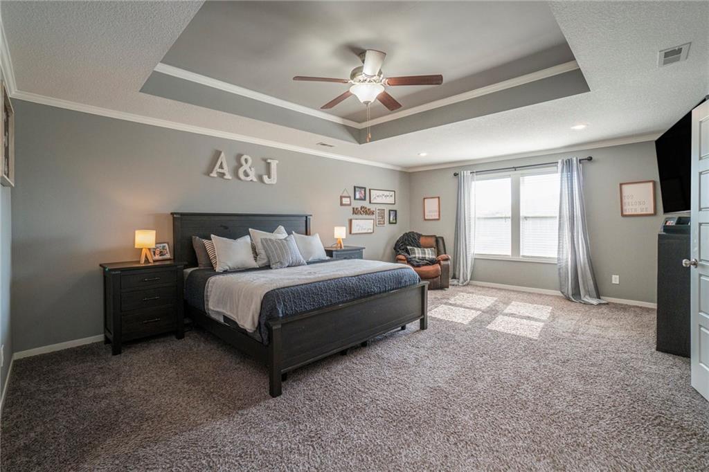 20457 W 107th Terrace Property Photo 17