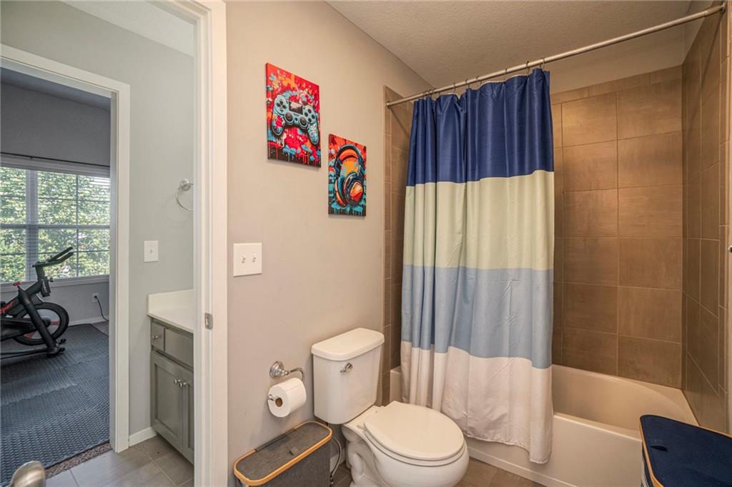 20457 W 107th Terrace Property Photo 37