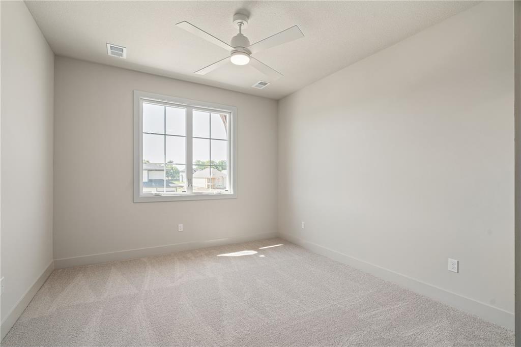 15268 W 161st Court Property Photo 47