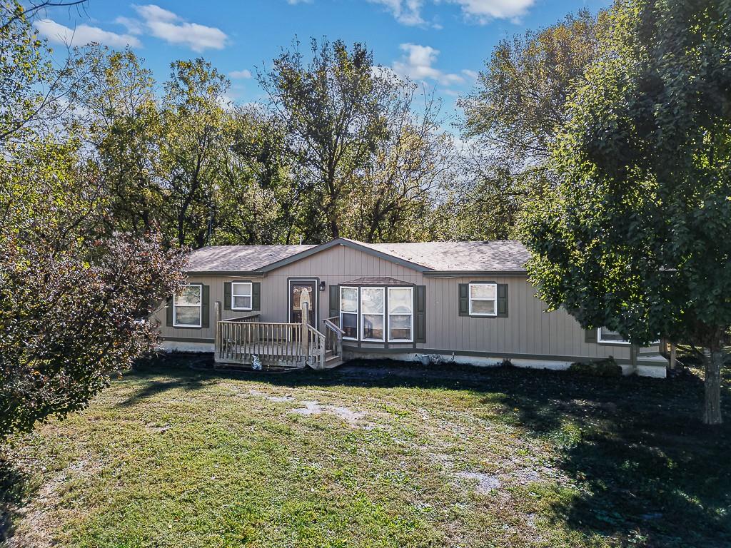 18327 State Avenue Property Photo 2