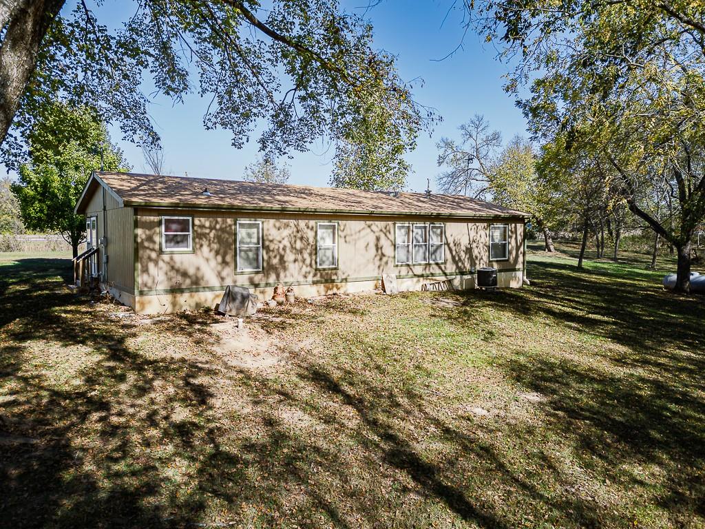 18327 State Avenue Property Photo 23