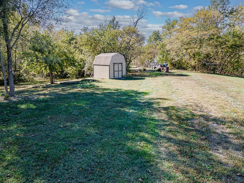 18327 State Avenue Property Photo 25