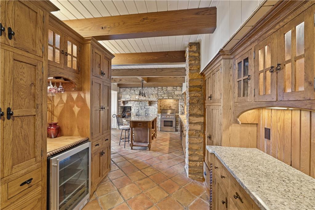 21405 W 73 Terrace Property Photo 5