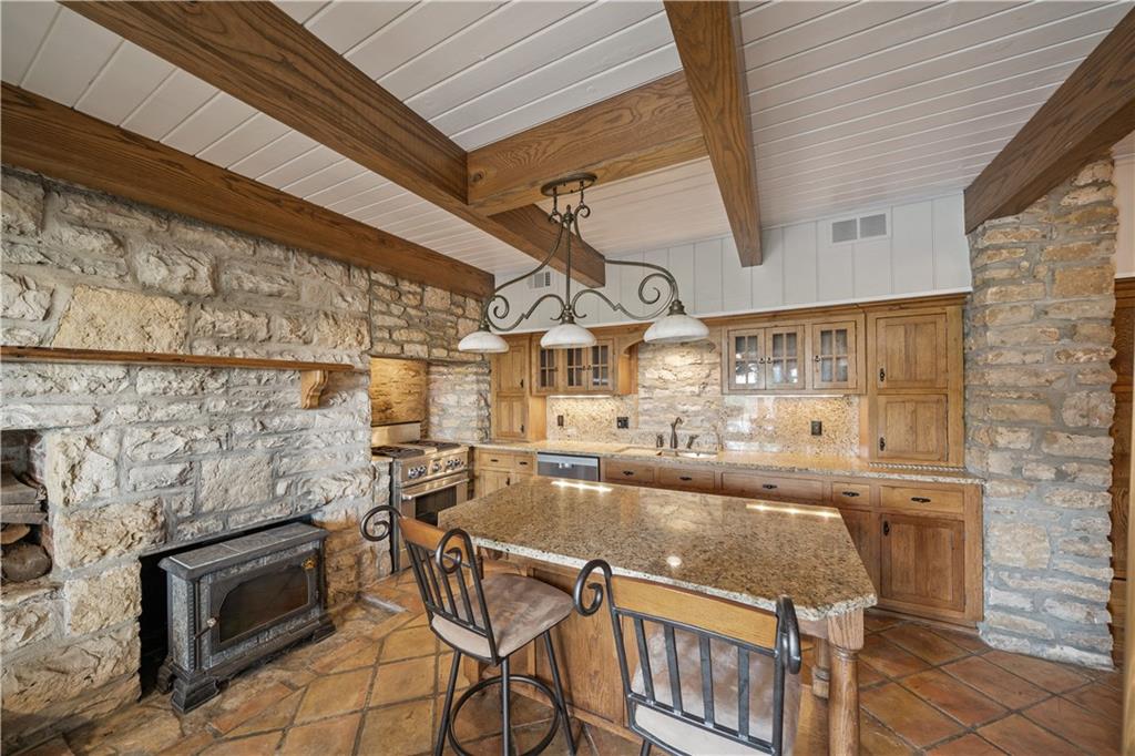 21405 W 73 Terrace Property Photo 7