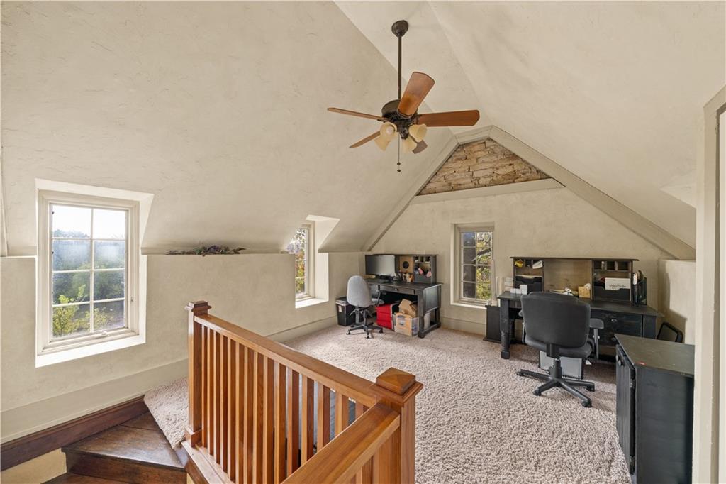 21405 W 73 Terrace Property Photo 25