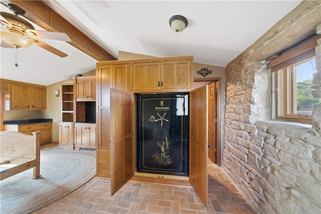 21405 W 73 Terrace Property Photo 29