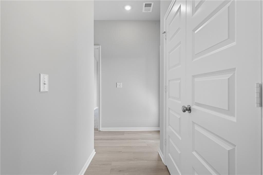 449 Rock Creek Drive Property Photo 6