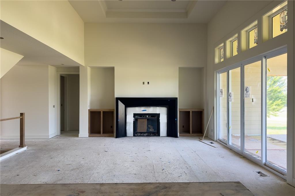 21938 W 99th Terrace Property Photo 8