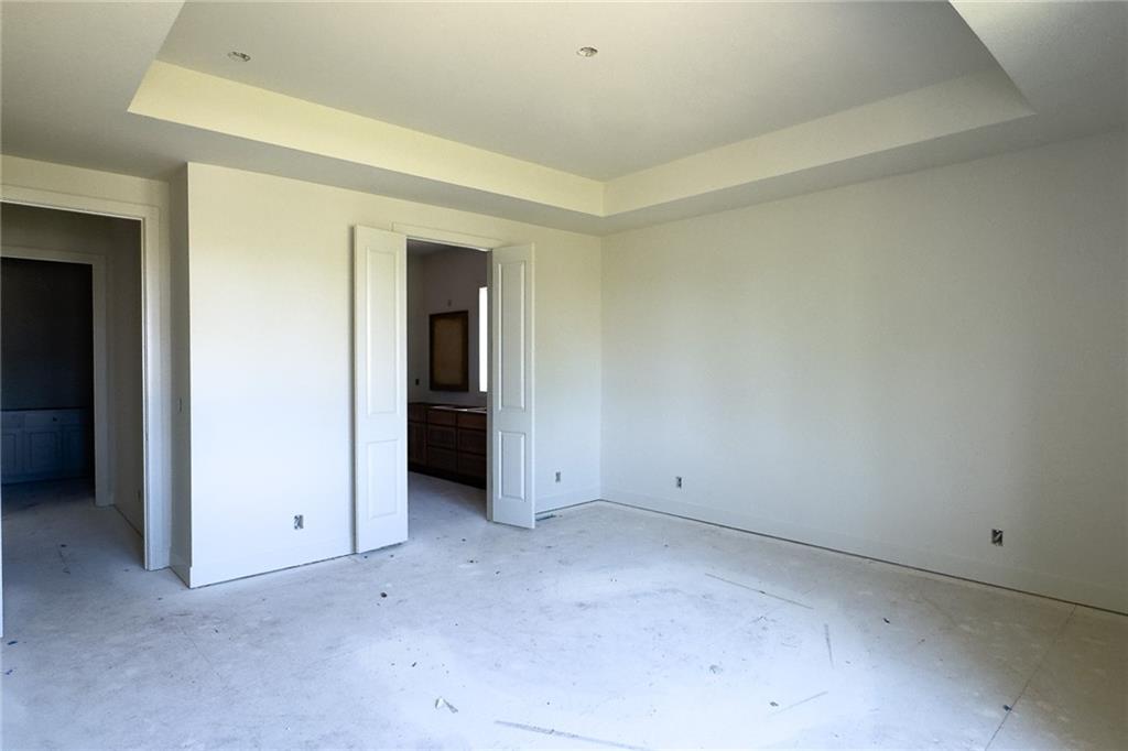21938 W 99th Terrace Property Photo 18
