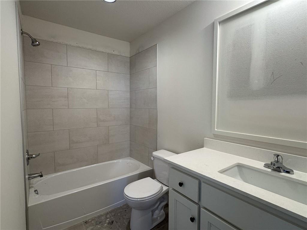 21938 W 99th Terrace Property Photo 35