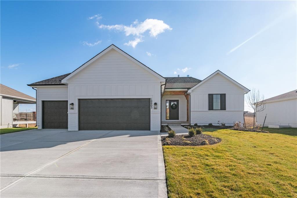 17421 W 169th Place Property Photo 1
